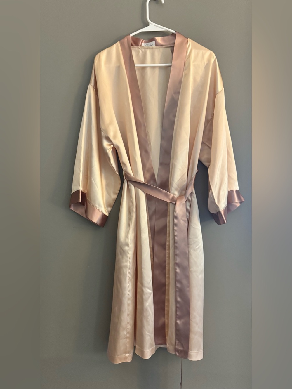 Silky Contrast-Trim Women's Robe - Blush Cream